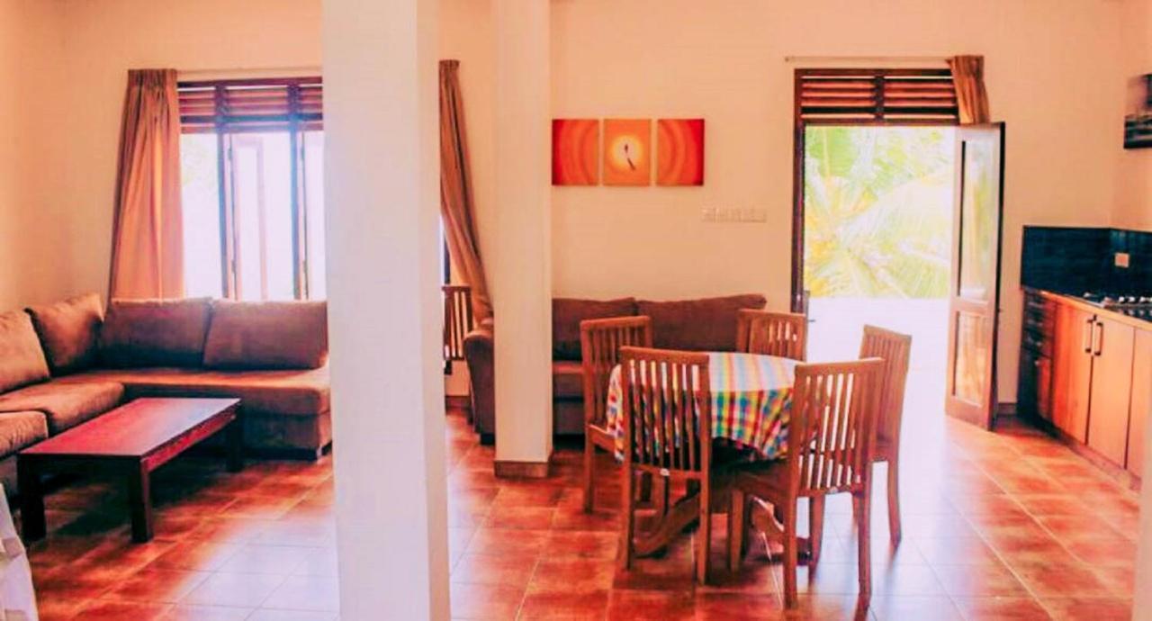 היקדואה Jasmine Garden Beach Guest House מראה חיצוני תמונה