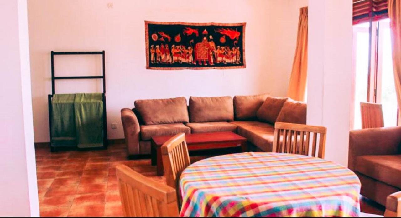 היקדואה Jasmine Garden Beach Guest House מראה חיצוני תמונה
